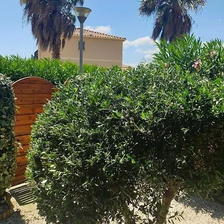 Avec Jardin Proche De La Mer *